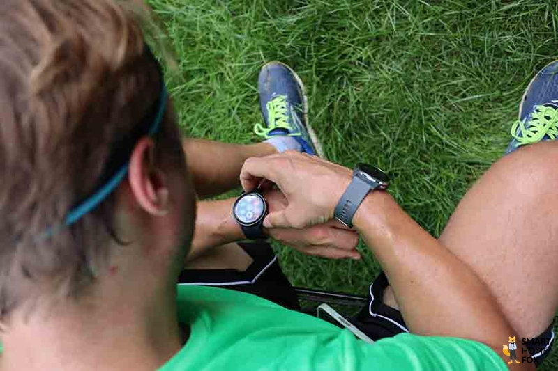 Galaxy Watch 5 во время занятий спортом.